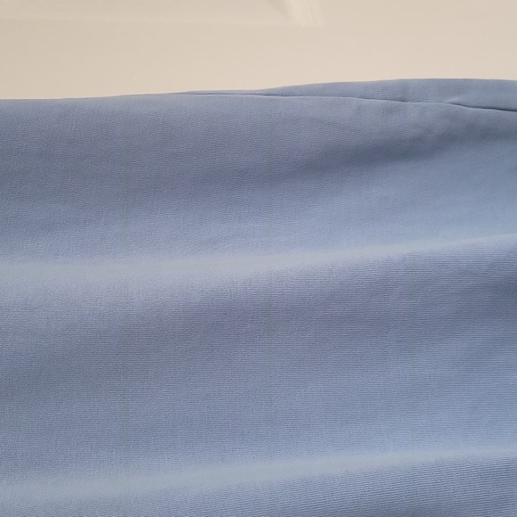 Kirkland signature V neck T XXL - Picture 5 of 6